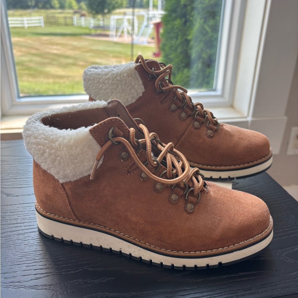 Sonoma Brown Suede Combat Boots with White Fur Lining